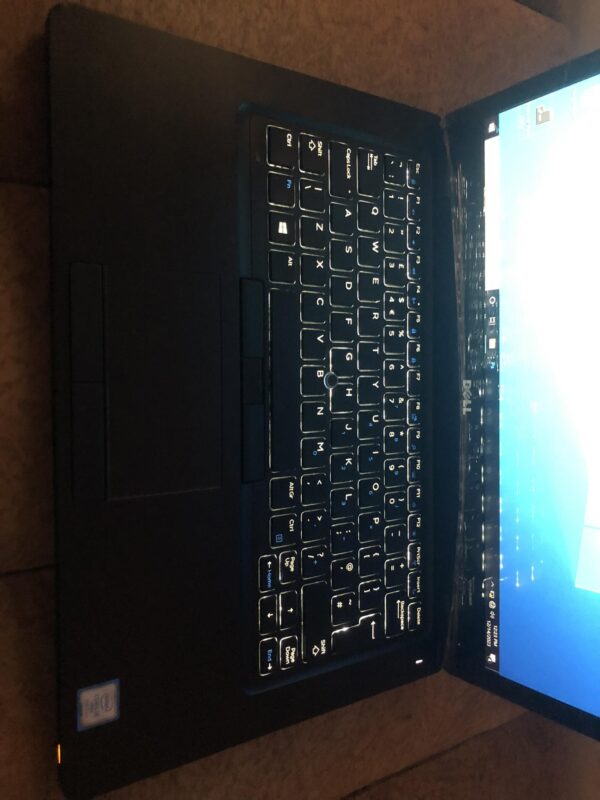 Dell Latitude 5480 | 8GB RAM 256GB SSD | Core i5 7th Generation | Blacklight keyboard | Intel HD Graphics 620 | 14″ Display | Window 10 |