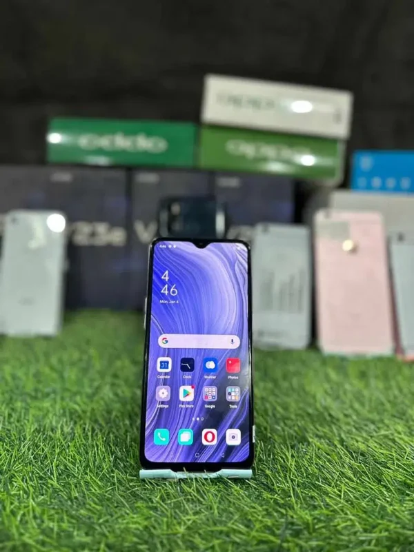 Oppo Reno Z| 128GB Storage | 8GB RAM | Mediatek MT6779 Helio P90 (12 nm) | 4G Supported | 4035 mAh Battery | PTA Approved | Mobile Phone