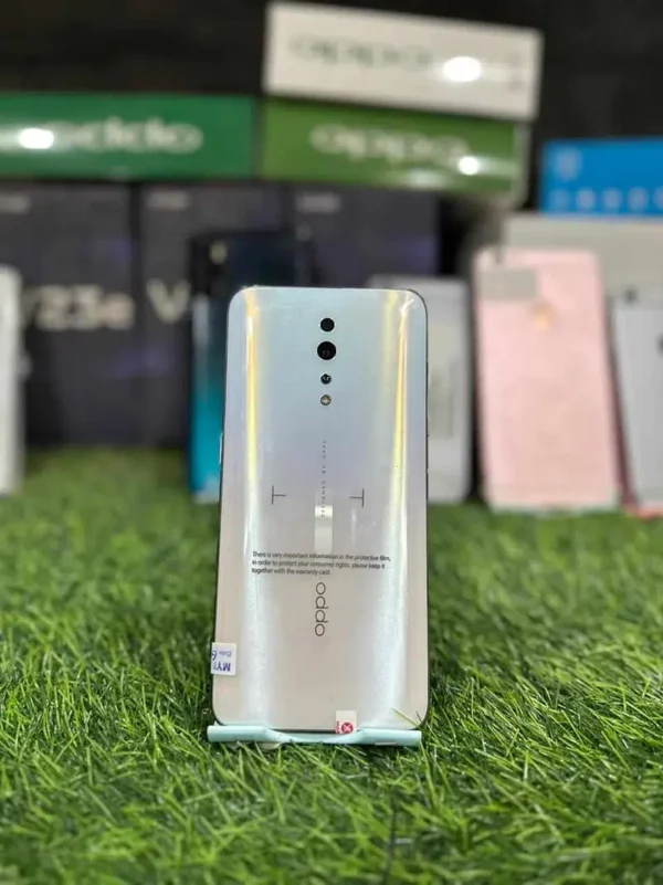 Oppo Reno Z| 128GB Storage | 8GB RAM | Mediatek MT6779 Helio P90 (12 nm) | 4G Supported | 4035 mAh Battery | PTA Approved | Mobile Phone