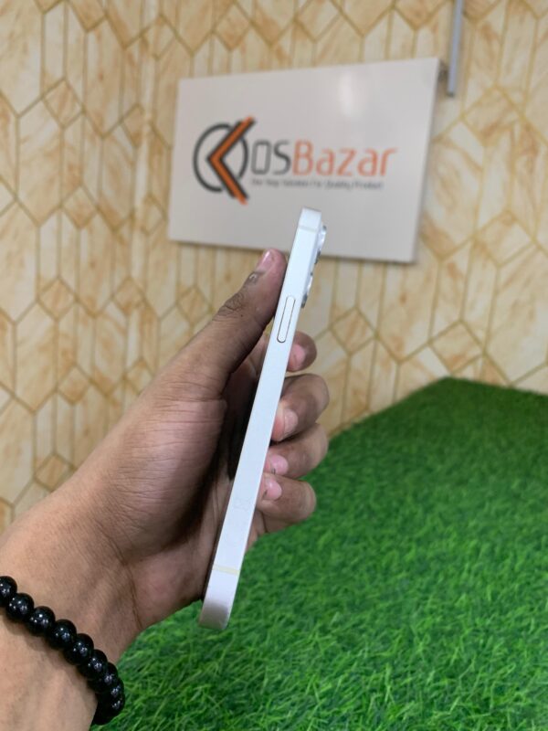 Apple | iPhone 13 | 128-256-512 Storage | 4GB RAM | Apple A15 Bionic (5 nm) |  3240mAh battery | Battery Health 85%+ | 12MP Camera | NON PTA / Approved | Used | Mobile Phone